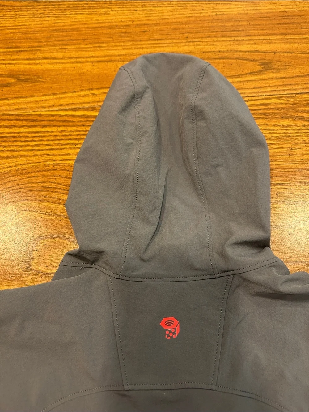Mountain Hardwear lightweight water
